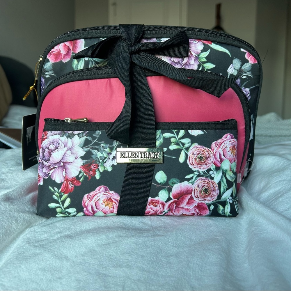 Black & Pink Floral Ellen Tracy 3 Piece Travel Makeup Pack |G4
